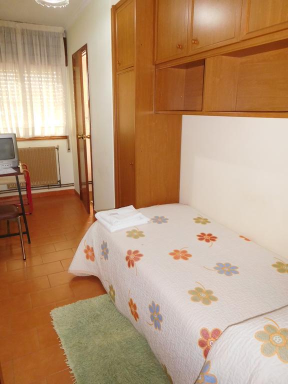 Pension Estrada Сантьяго-де-Компостела Экстерьер фото