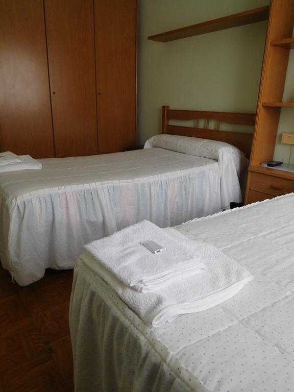 Pension Estrada Сантьяго-де-Компостела Экстерьер фото
